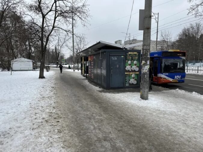 Кіоск, МАФ, Зупиночний комплекс, ул. Кубанской Украины, 41/28, Фото №2