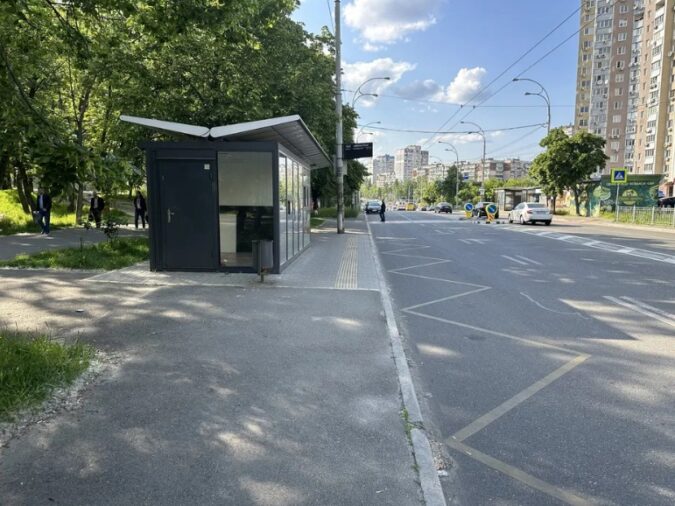 Зупиночний комплекс, 6, Natalii Uzhvii Street, Западинка, Mostytskyi Masyv, Подольский район, Киев, 04108, Украина, Фото №4